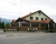 Bistro_Braja_Außen_-_Terasse.jpg